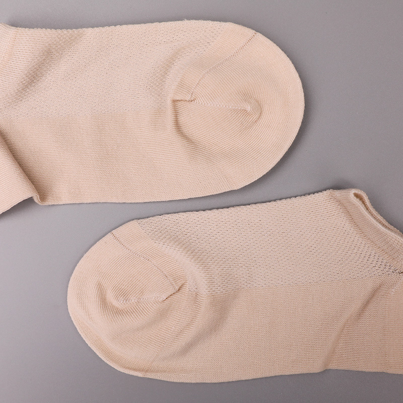 Ultratenká česaná bavlna, nylon a spandex hladké ručne šité polosieťované dámske ponožky WSD1673