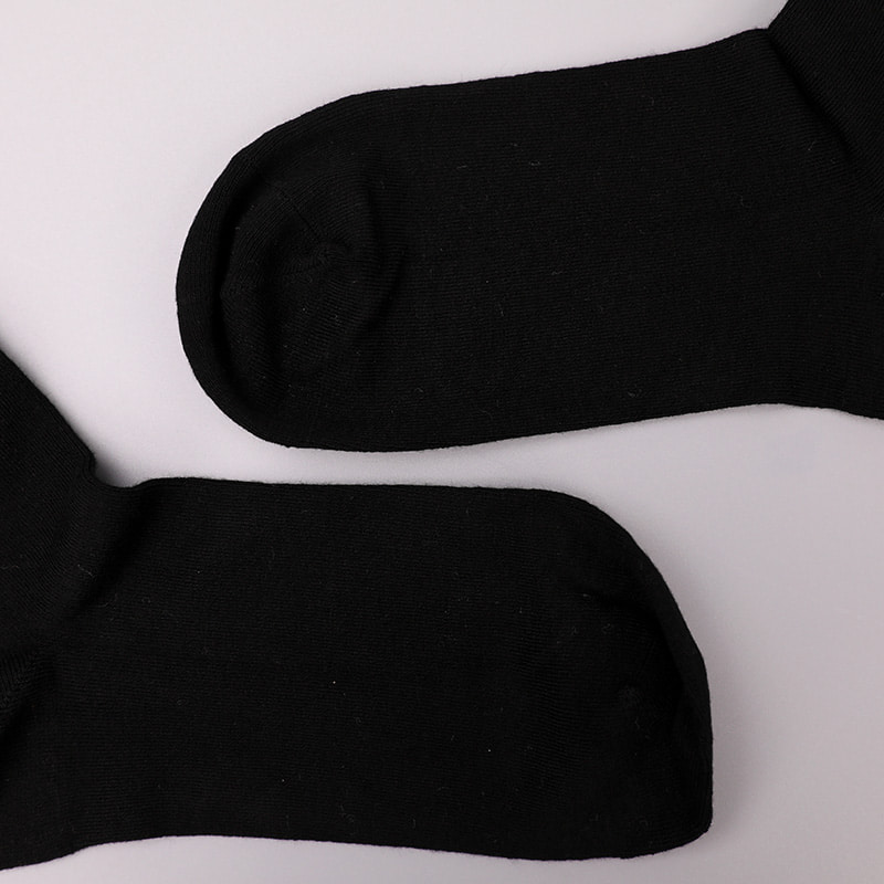 Mäkký tkaný hodvábny nylon obalený imitáciou spandexu 3D tlačeným žakárom ručne šité jesenné a zimné pánske ponožky WSD2850